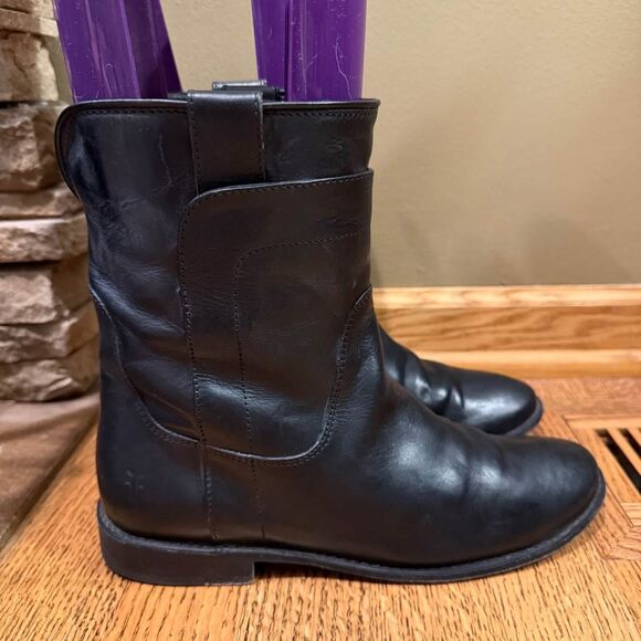 FRYE Paige Short Black Leather Riding Boots Size 7 - Picture 1 of 10